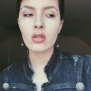 Meet your Posher, Mireille